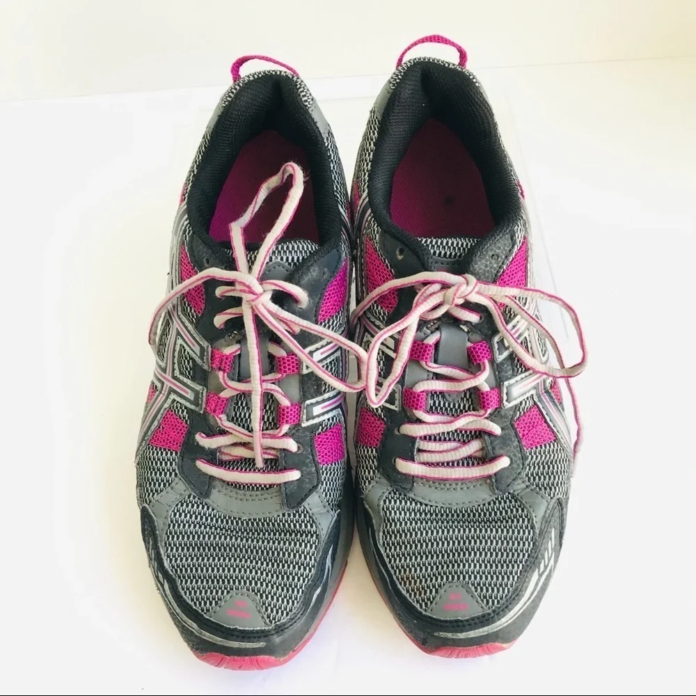 ASICS Gel Ventura 4 Sneakers Sz 9.5 silver & pink